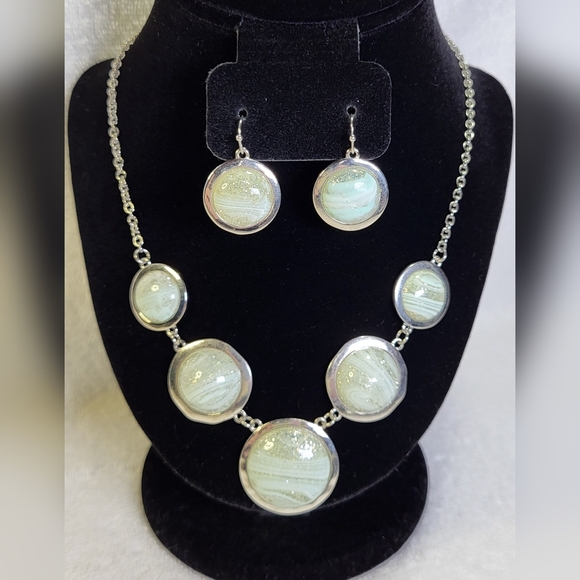 Cato Jewelry - CATO Light Sage and Silver Necklace and Dangle Earrings / Pierced